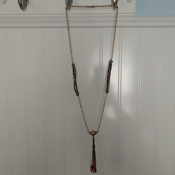 Boutique Necklace - Picture 1 of 5